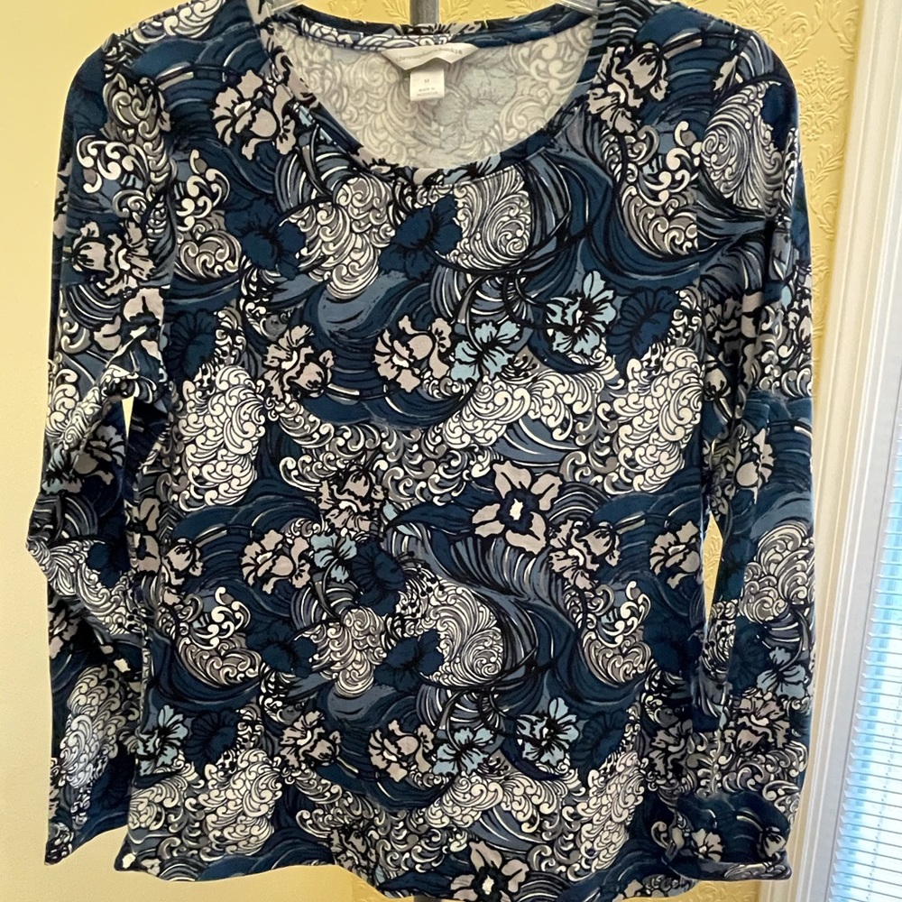 M Christopher & Banks Long Sleeve Top